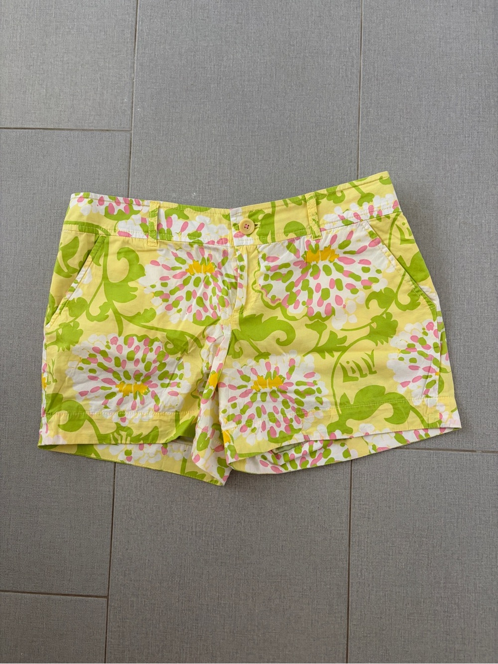 Vintage Lilly Pulitzer Yellow and Lime Floral Cotton Shorts